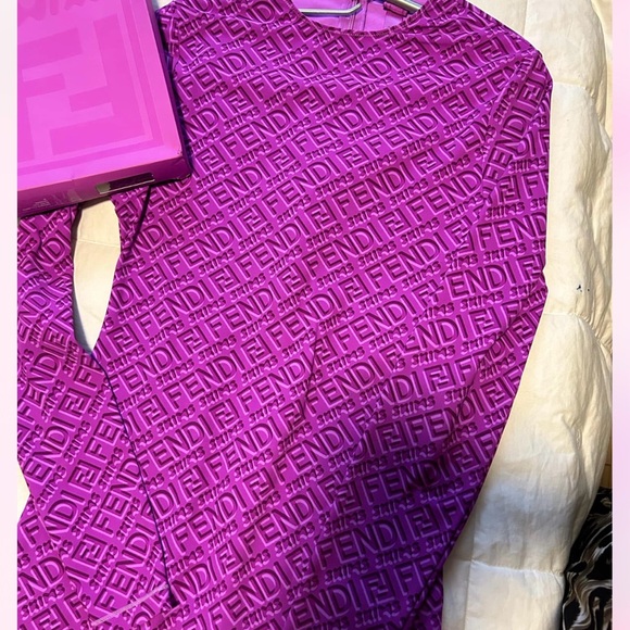 Jumpsuist purple fendi - Picture 2 of 2